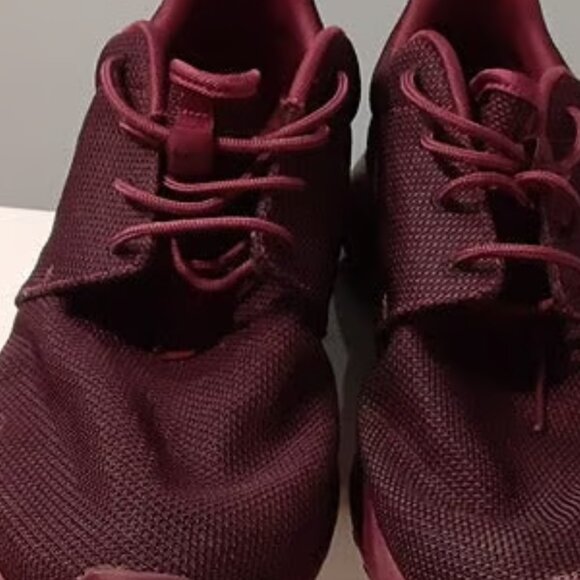 Nike Roshe One - Villian Red Colorway - Size 14 - Picture 2 of 4